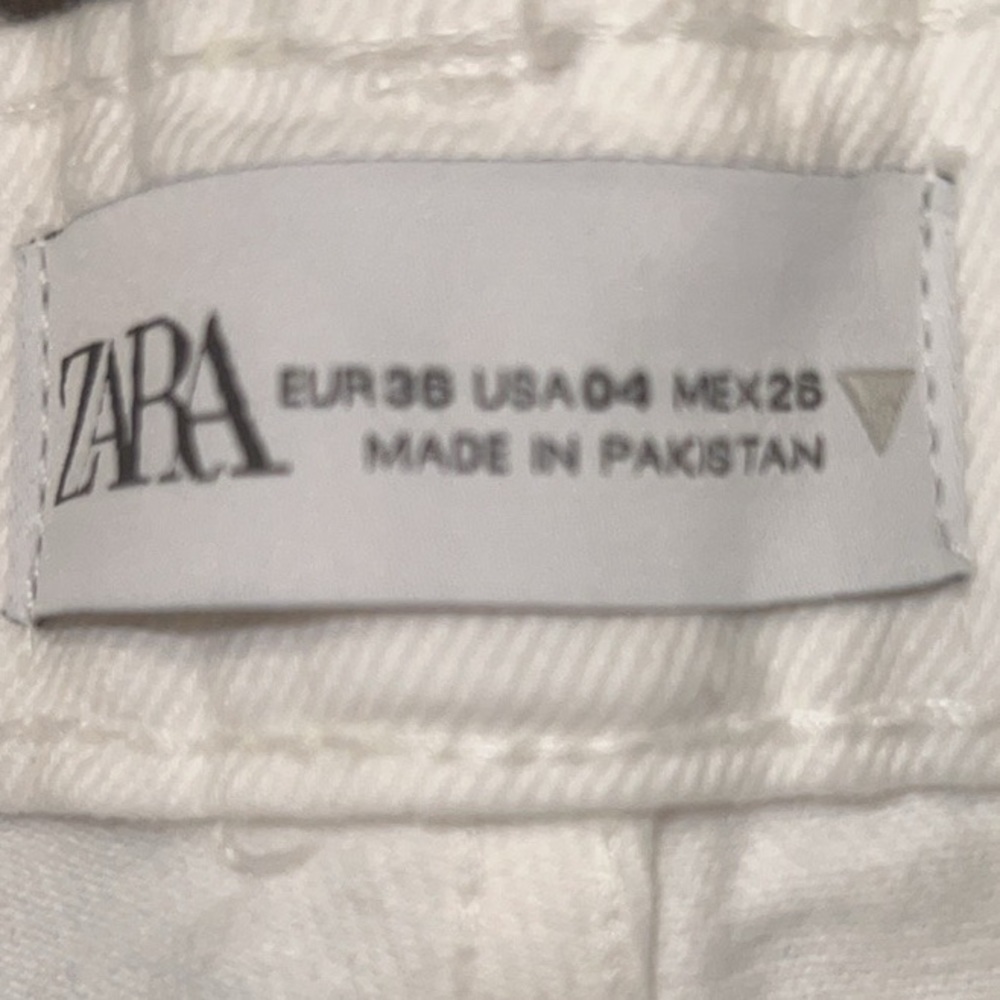 NWT Zara Hi-Rise White Distressed Denim Shorts Size 4 - Picture 12 of 14